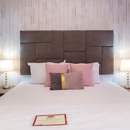 Hotel Bordeaux Galati  Bagian luar foto