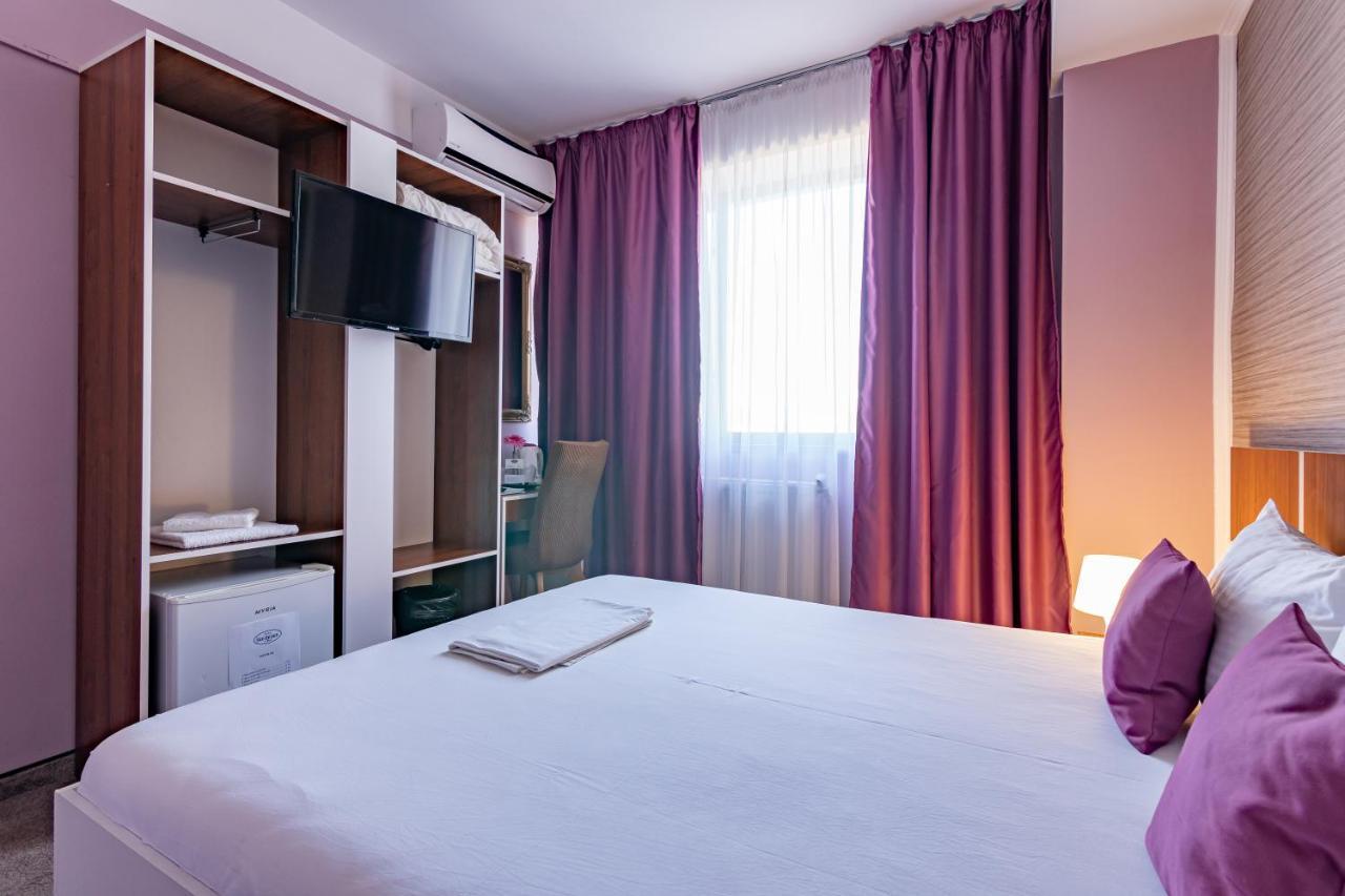 Hotel Bordeaux Galati  Bagian luar foto