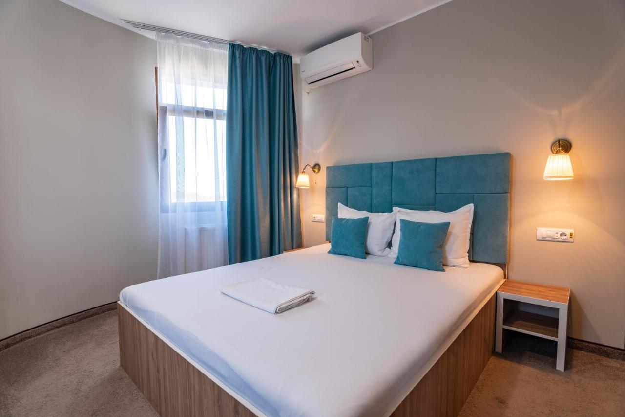 Hotel Bordeaux Galati  Bagian luar foto