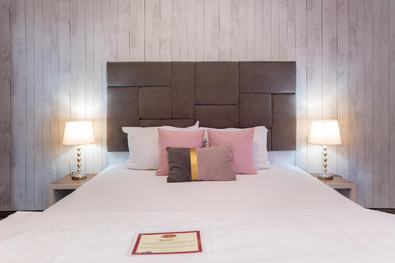 Hotel Bordeaux Galati  Bagian luar foto