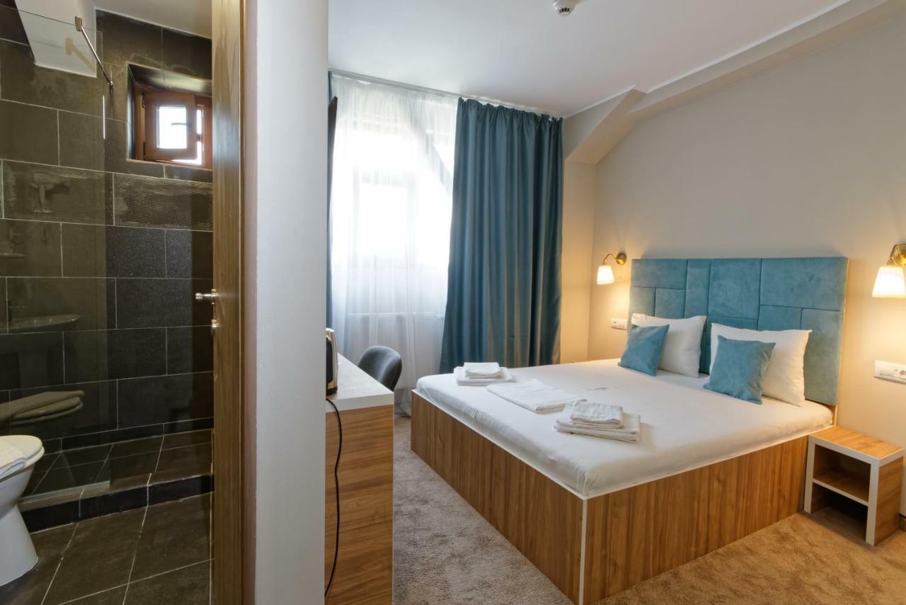 Hotel Bordeaux Galati  Bagian luar foto