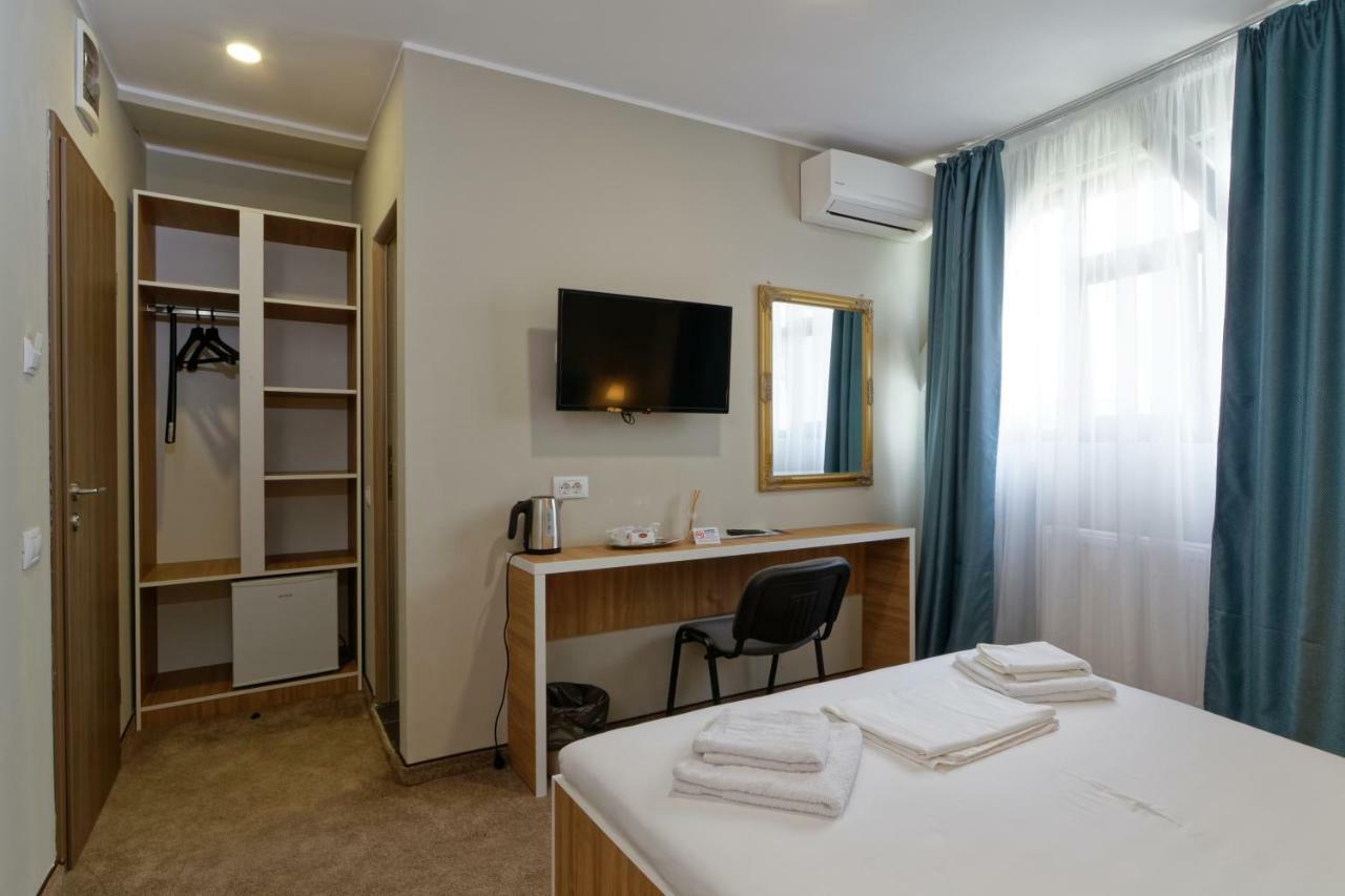 Hotel Bordeaux Galati  Bagian luar foto
